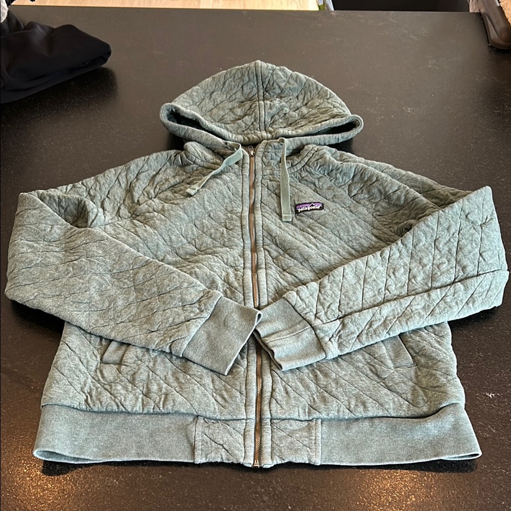 Patagonia organic cotton quilted zip hoodie medium